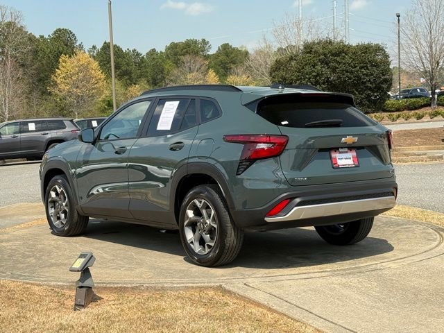 Used 2025 Chevrolet Trax LT FWD image 5