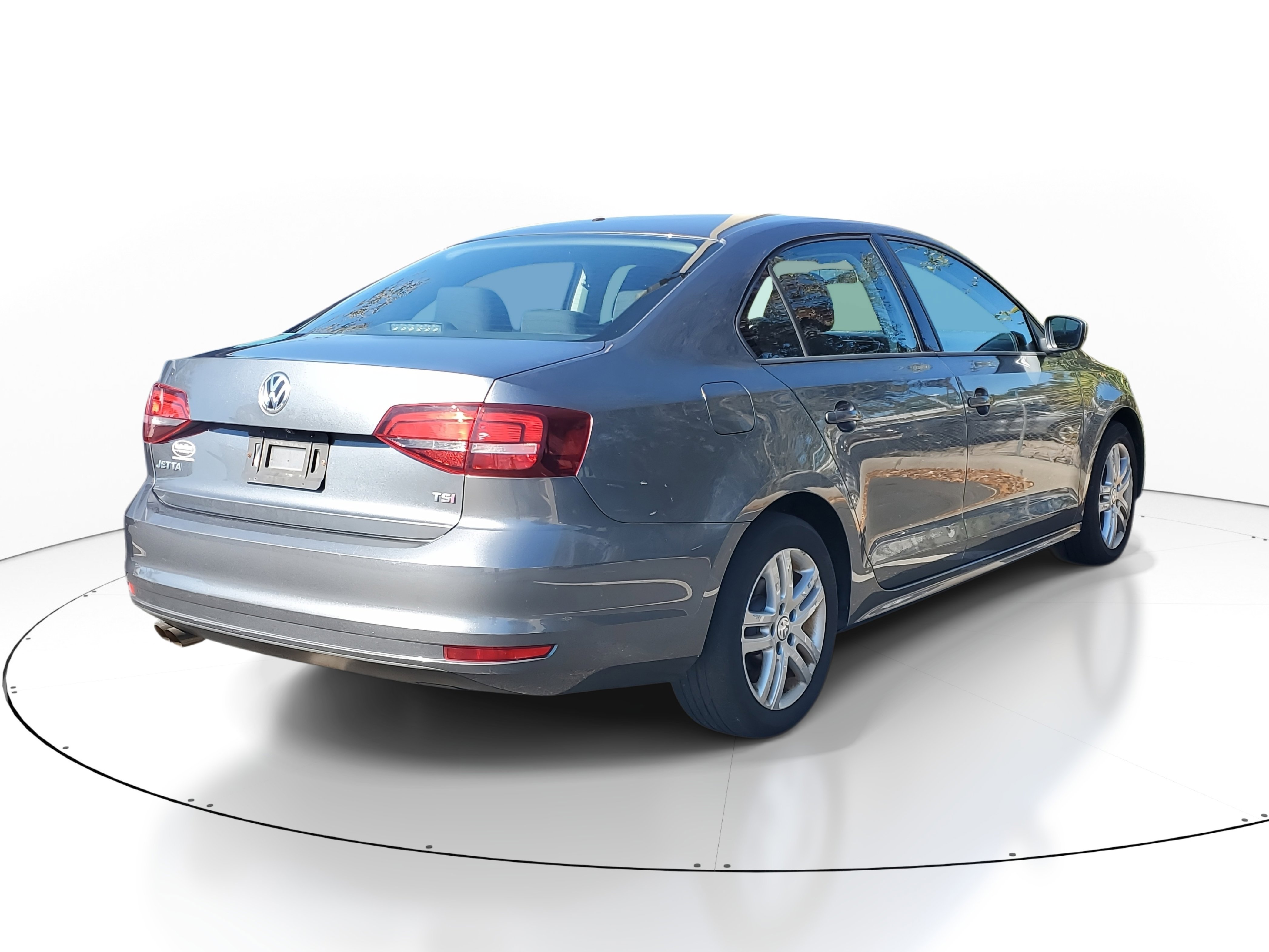 Used 2018 Volkswagen Jetta S image 4