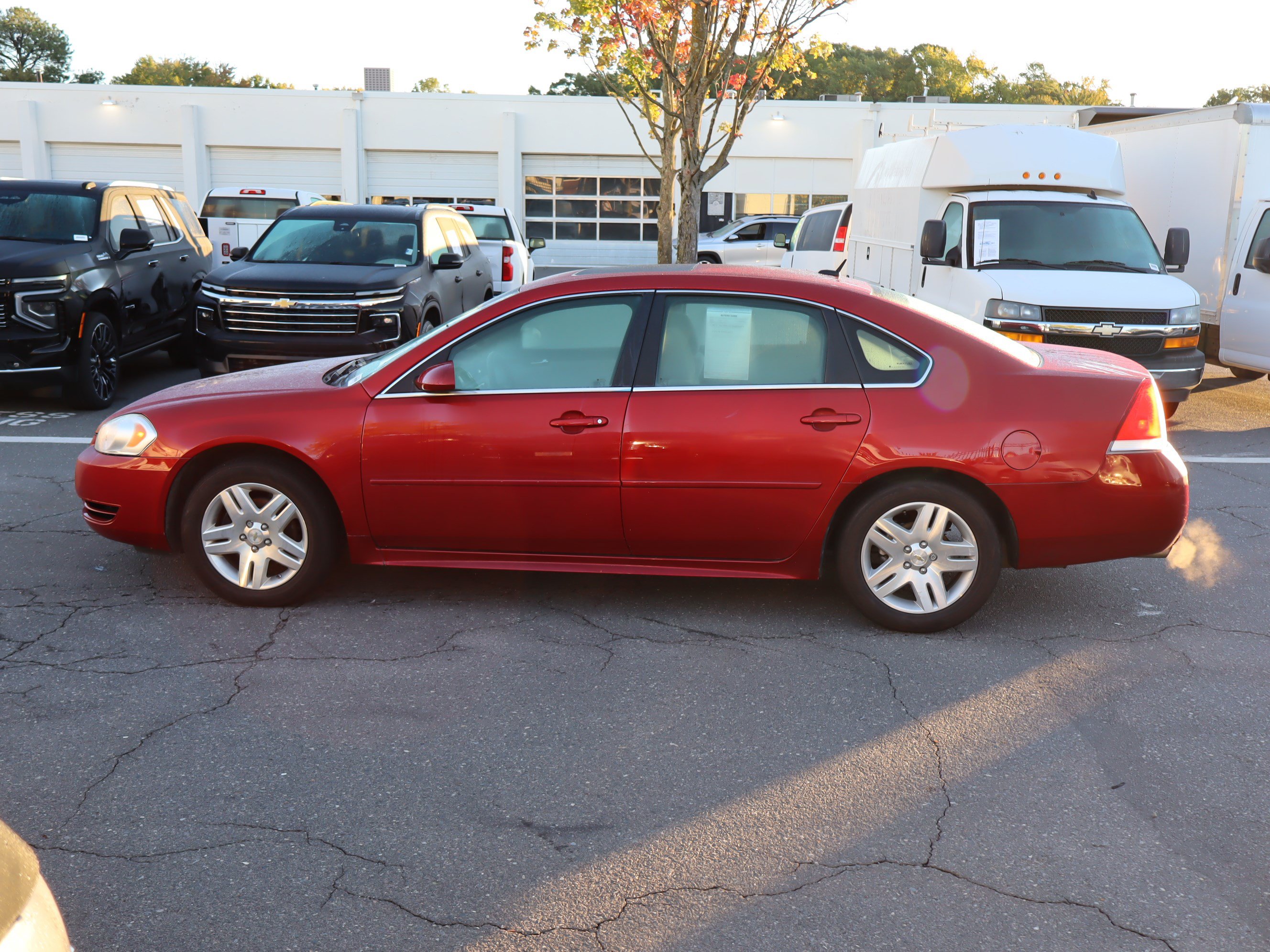 Used 2015 Chevrolet Impala LT w/ LT Sunroof Package FWD image 7