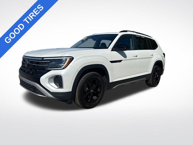 Used 2024 Volkswagen Atlas Peak Edition SEL image 9