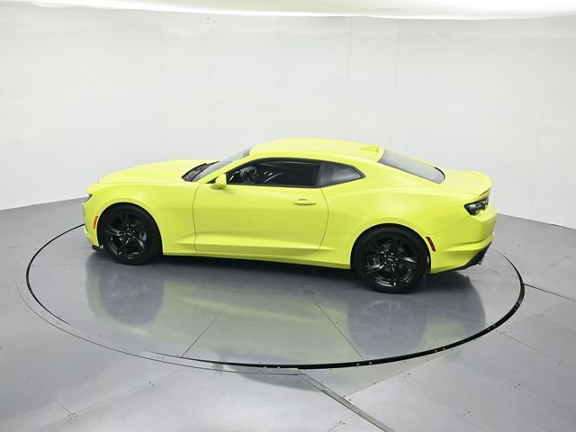 Used 2021 Chevrolet Camaro LT w/ RS Package image 40
