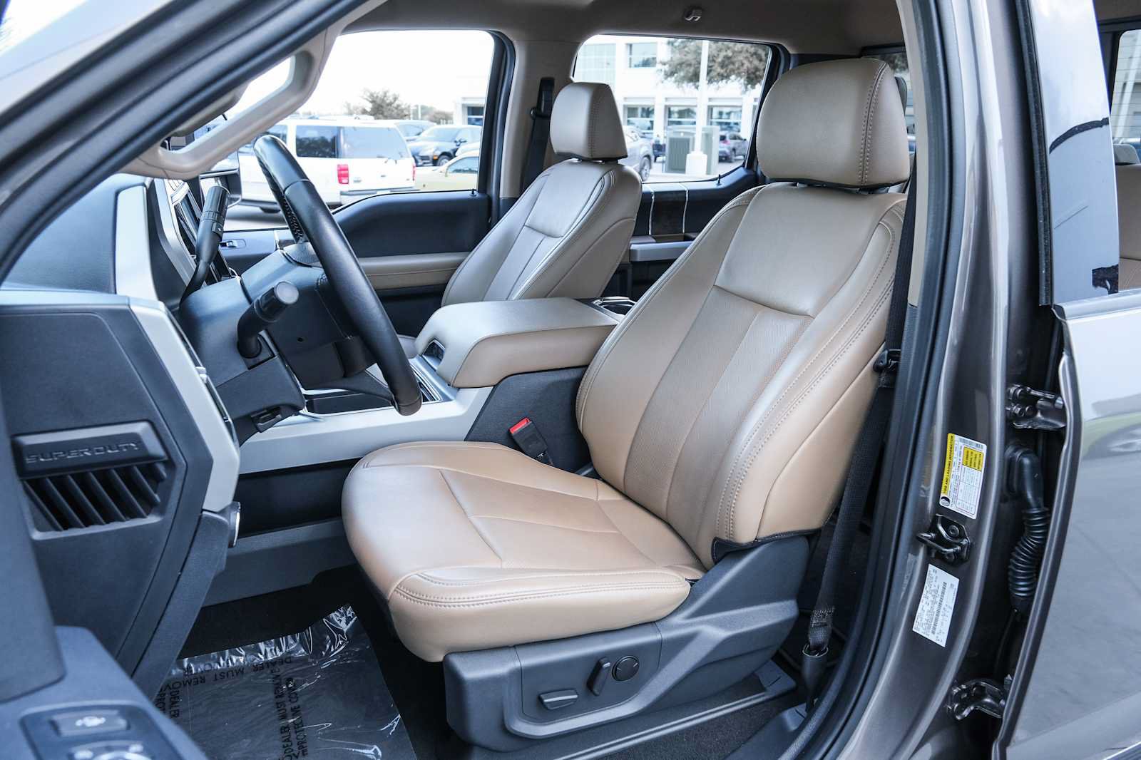Used 2022 Ford F250 Lariat w/ Lariat Value Package AWD/4WD image 29