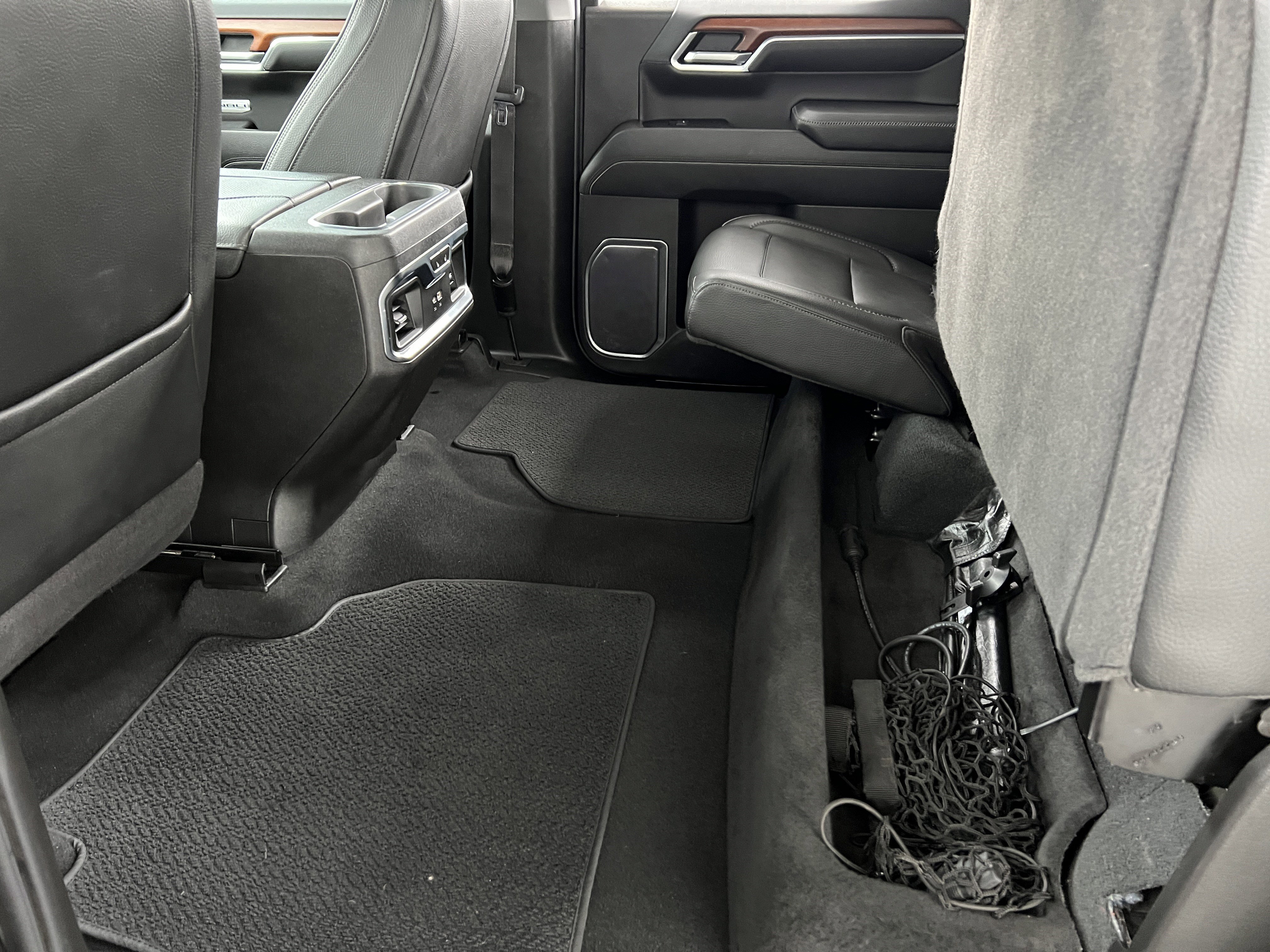 Used 2023 GMC Sierra 1500 Denali w/ Denali Carbonpro Edition AWD/4WD image 18