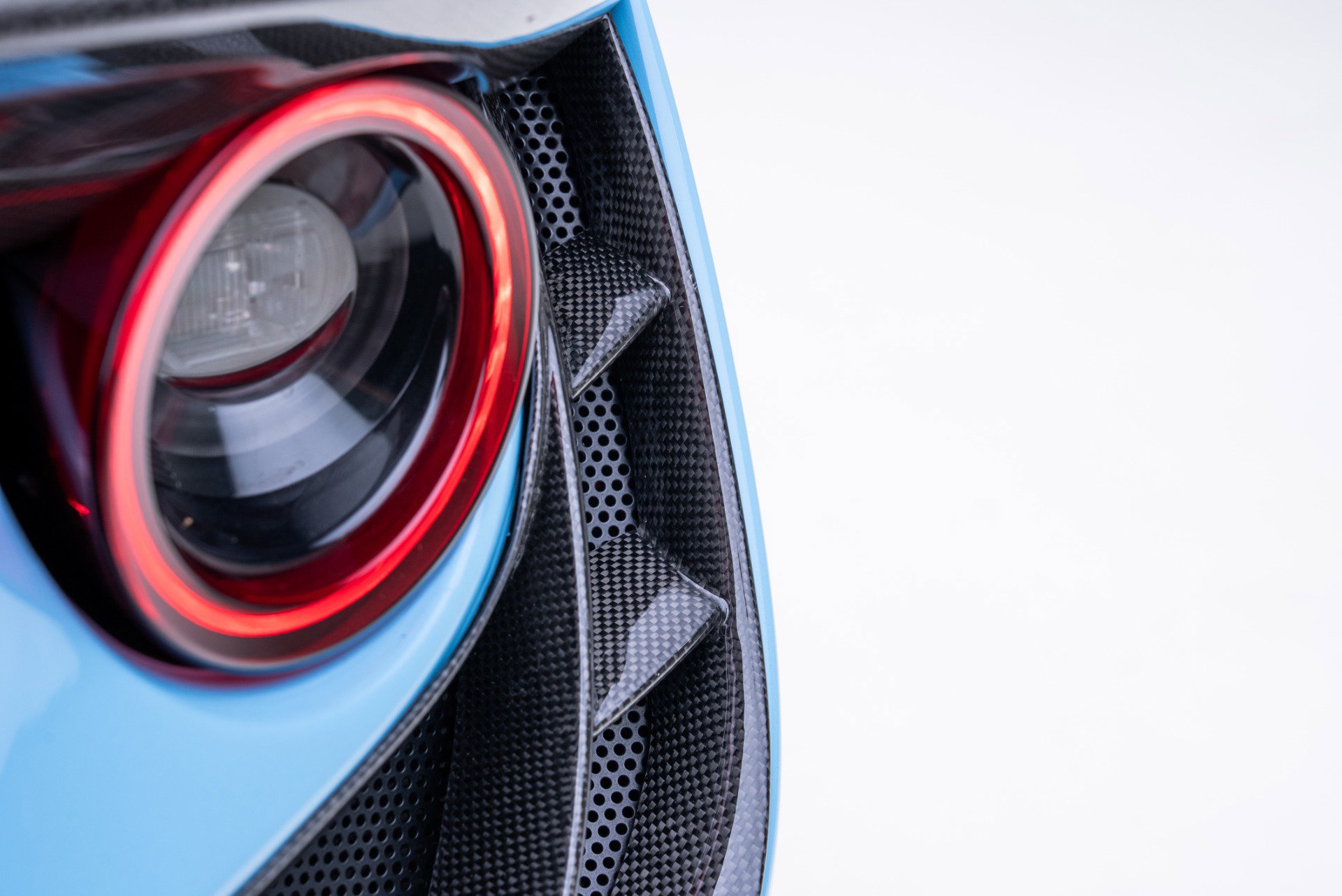 Used 2020 Ferrari F8 Tributo image 34