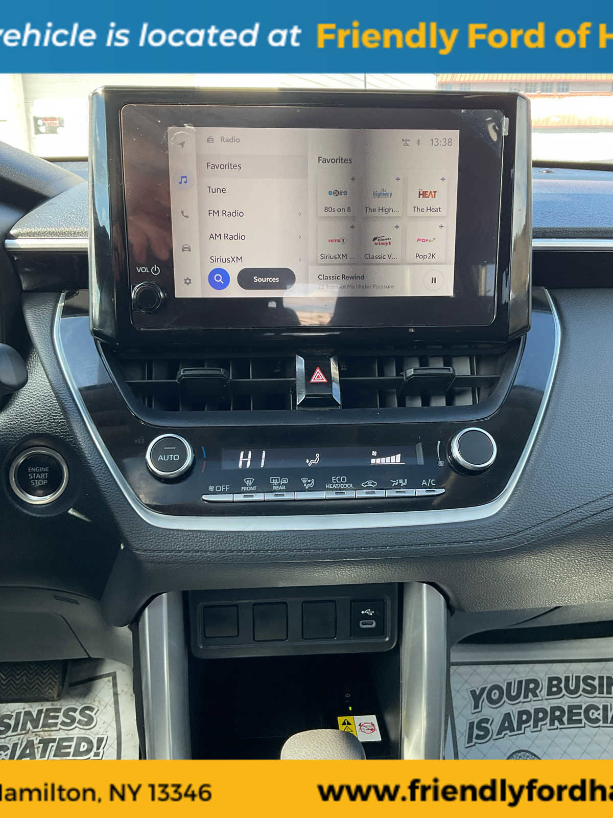 Used 2023 Toyota Corolla Cross LE w/ Moonroof Package image 29