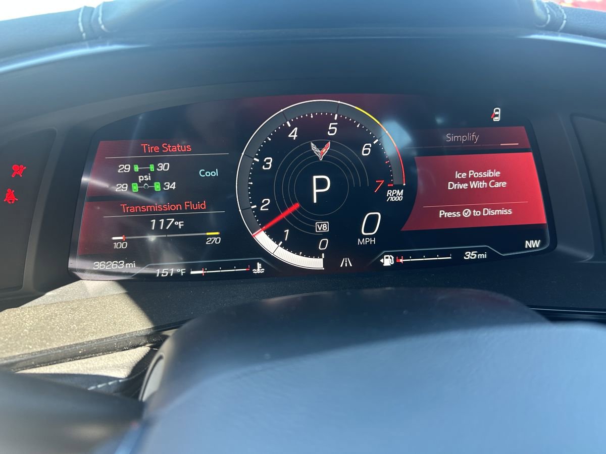 Used 2023 Chevrolet Corvette Stingray Coupe w/ Z51 Performance Package image 10