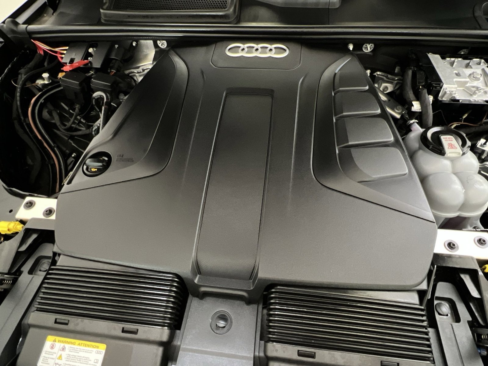 Used 2025 Audi Q7 2.0T Premium w/ Convenience Plus Package image 26
