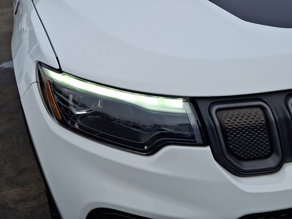 Certified 2022 Jeep Compass Trailhawk w/ Trailhawk Elite Group image 9
