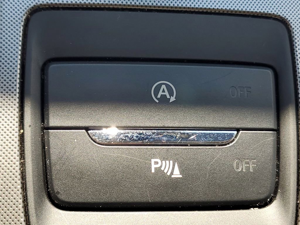 Used 2024 Ford Edge Titanium image 35