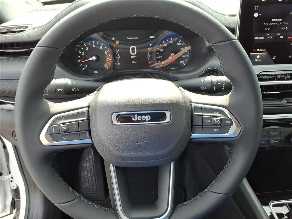 New 2026 Jeep Compass Latitude image 12