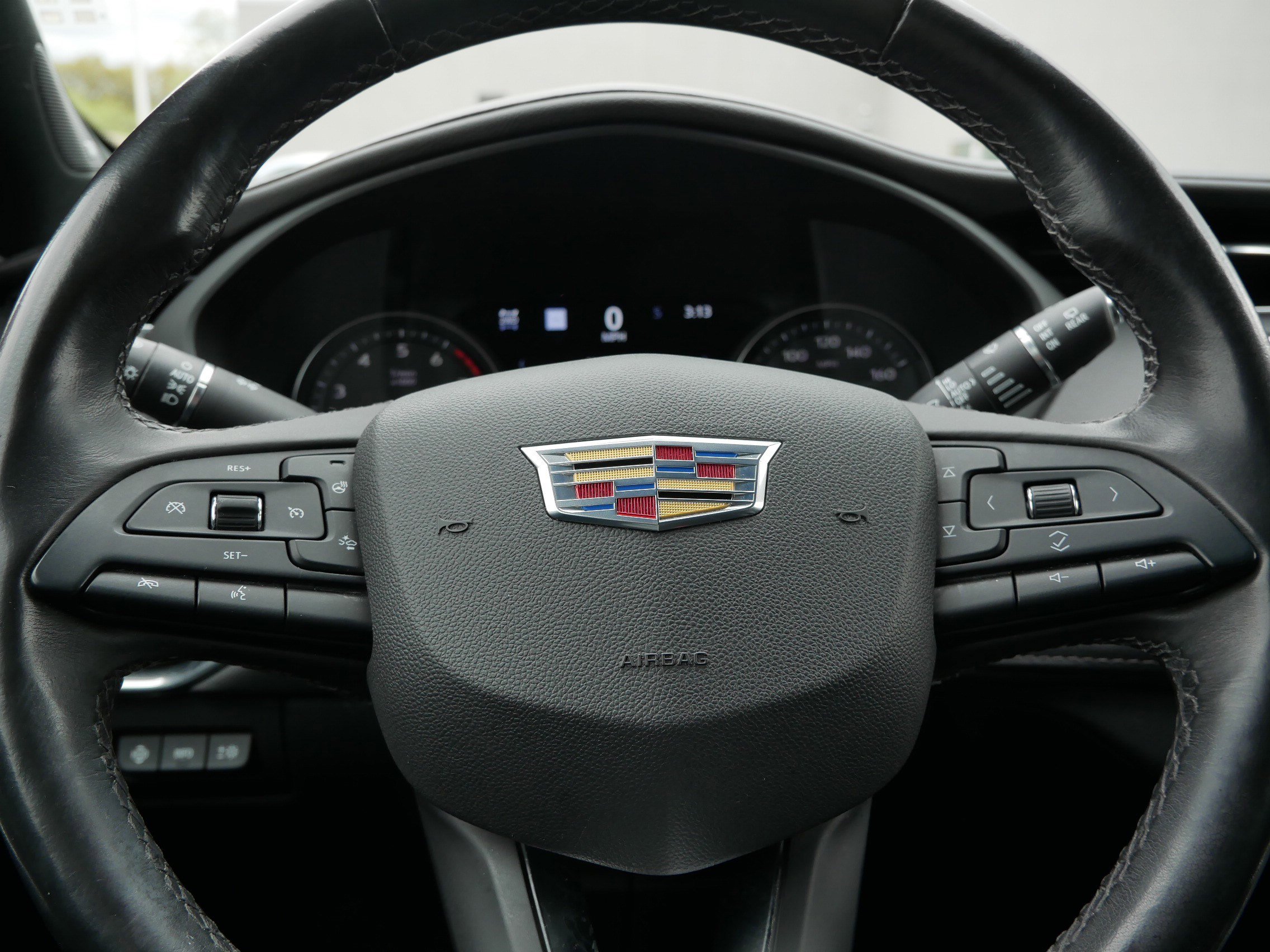 Used 2019 Cadillac XT4 Premium Luxury w/ Technology Package AWD/4WD image 25