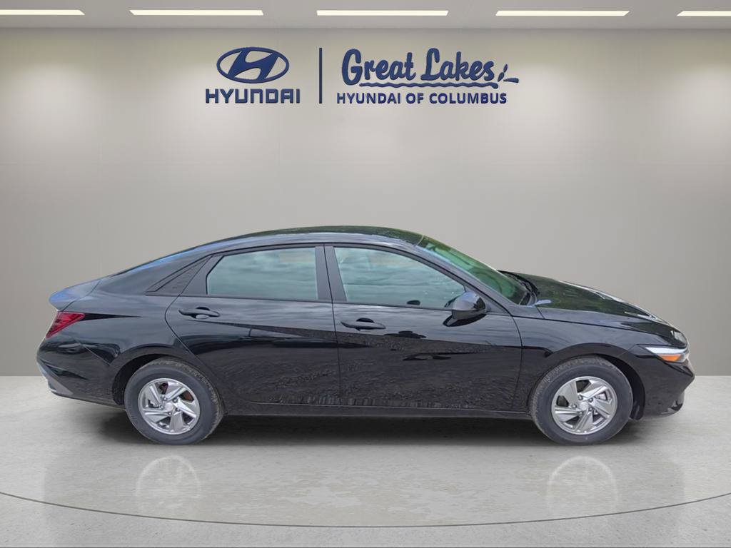 New 2026 Hyundai Elantra SE FWD image 6