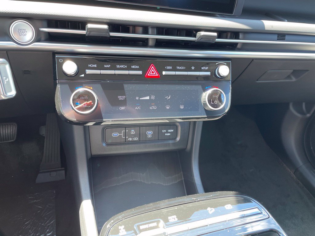 New 2026 Hyundai Tucson Blue SE AWD/4WD image 16