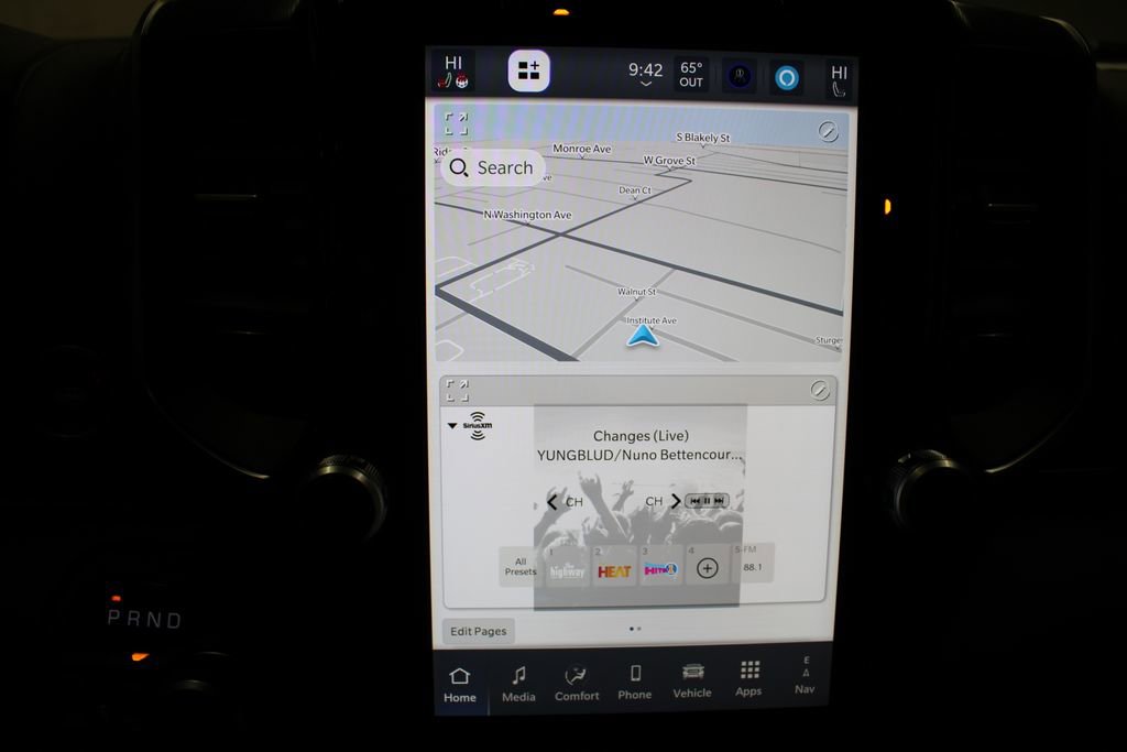 New 2026 RAM 1500 4x4 Crew Cab image 13