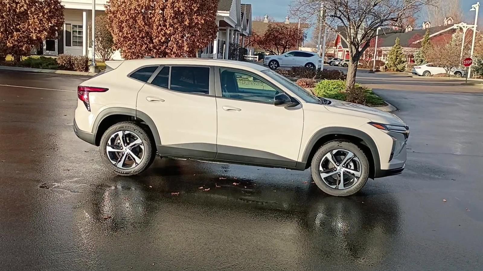 New 2026 Chevrolet Trax RS w/ Driver Confidence Package image 7