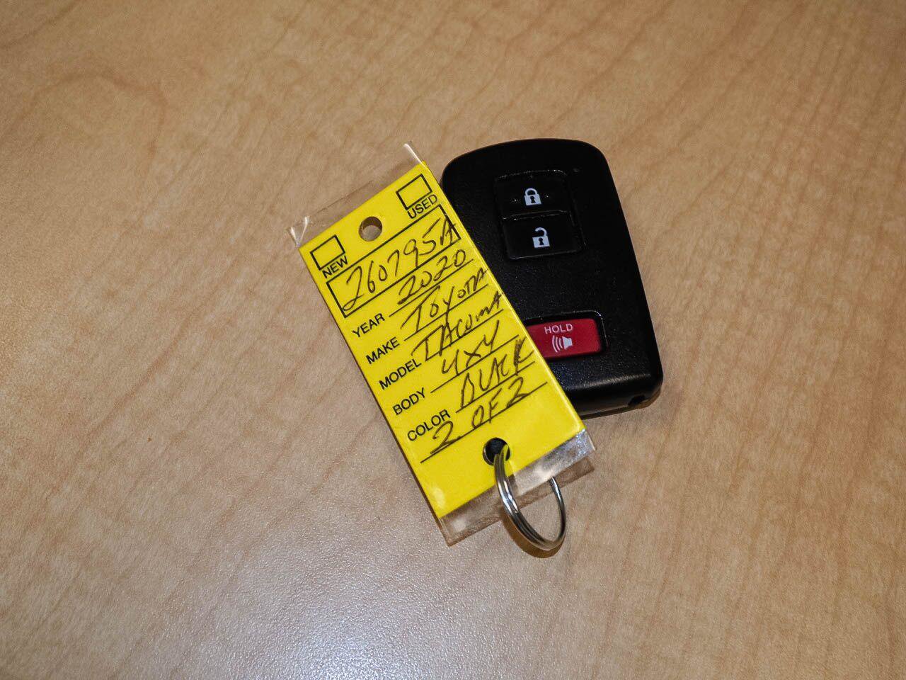 Used 2020 Toyota Tacoma TRD Sport AWD/4WD image 38