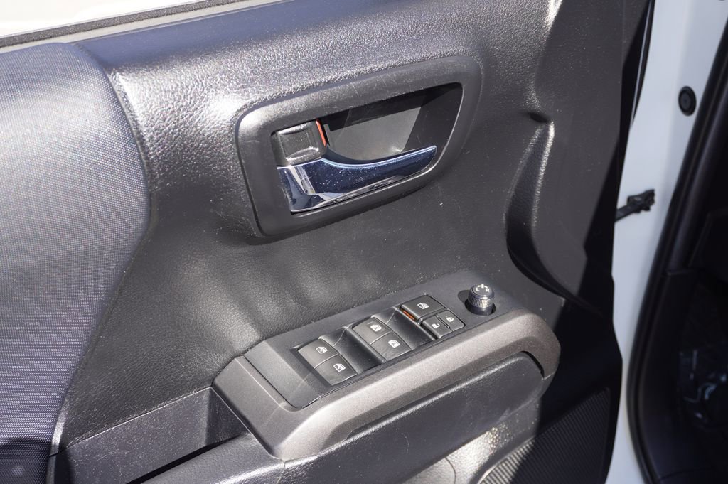 Certified 2022 Toyota Tacoma TRD Off-Road w/ Technology Package image 13