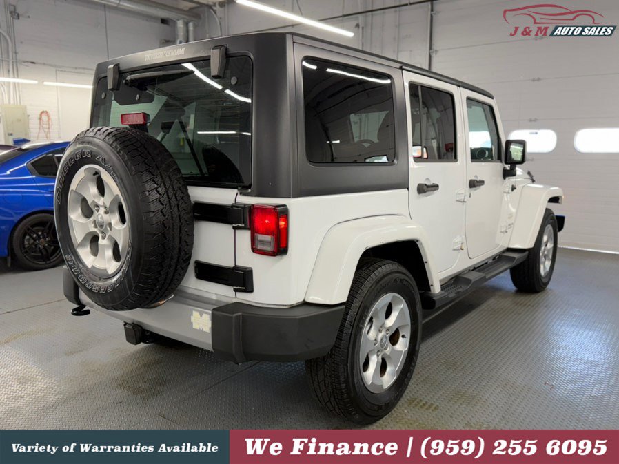 Used 2015 Jeep Wrangler Unlimited Sahara w/ Dual Top Group AWD/4WD image 8