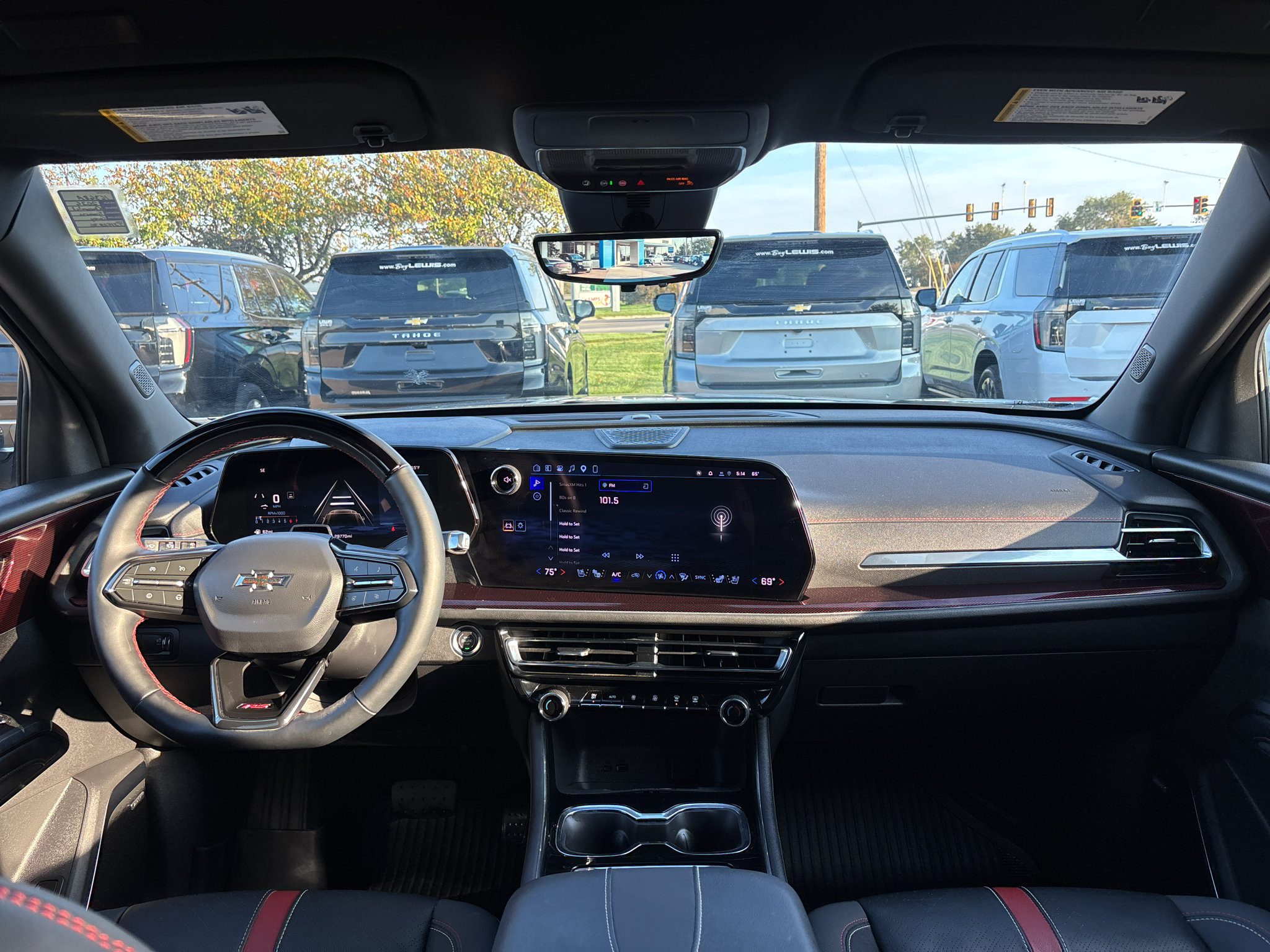 Used 2026 Chevrolet Traverse RS w/ LPO, Floor Liner Package FWD image 10