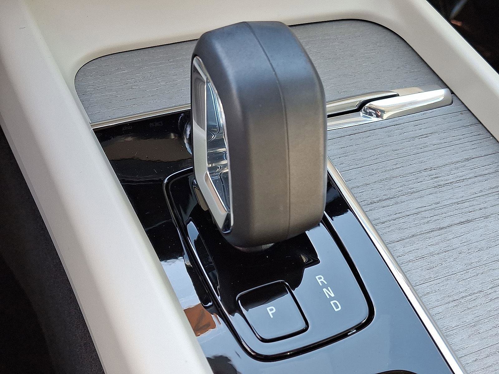 Certified 2024 Volvo V60 B5 Cross Country Plus image 15