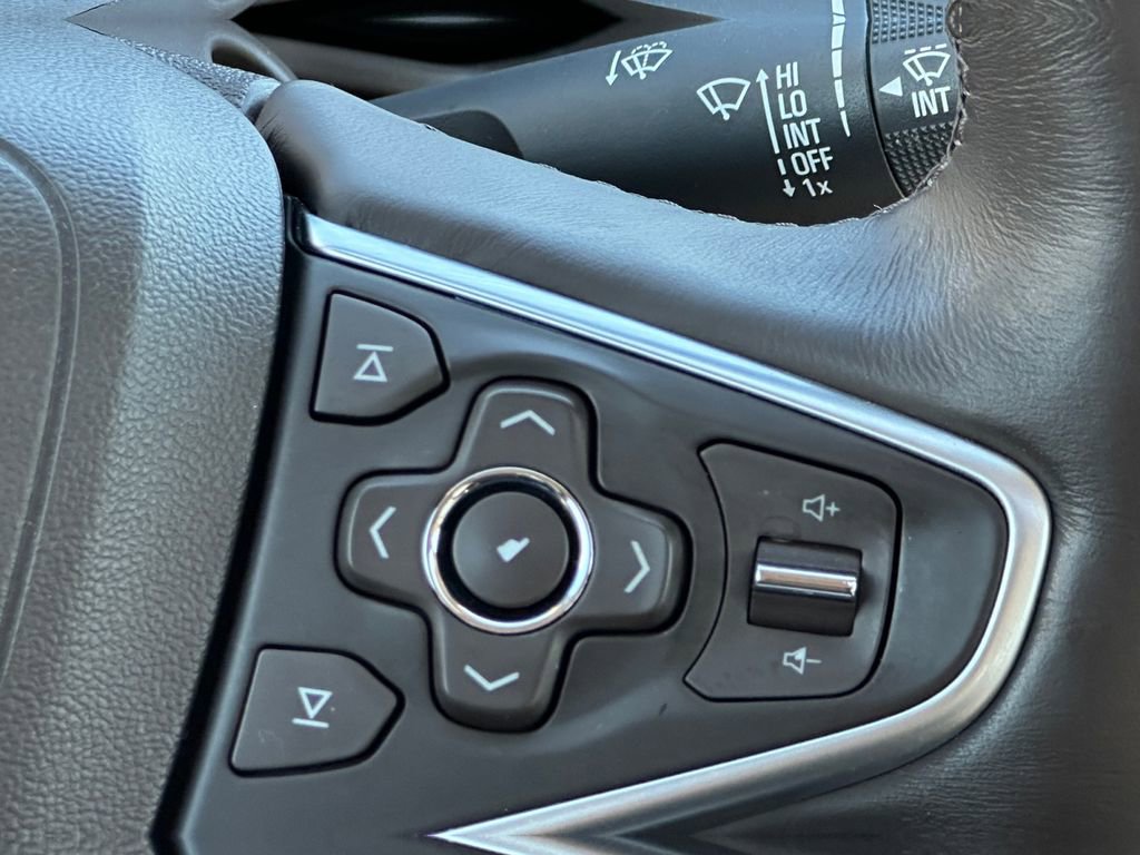 Used 2017 Buick Regal AWD image 19