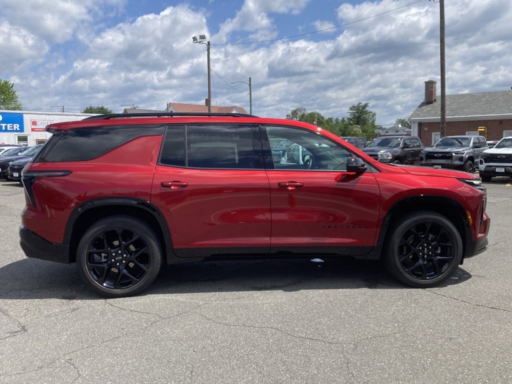 Used 2024 Chevrolet Traverse RS w/ LPO, Floor Liner Package image 8