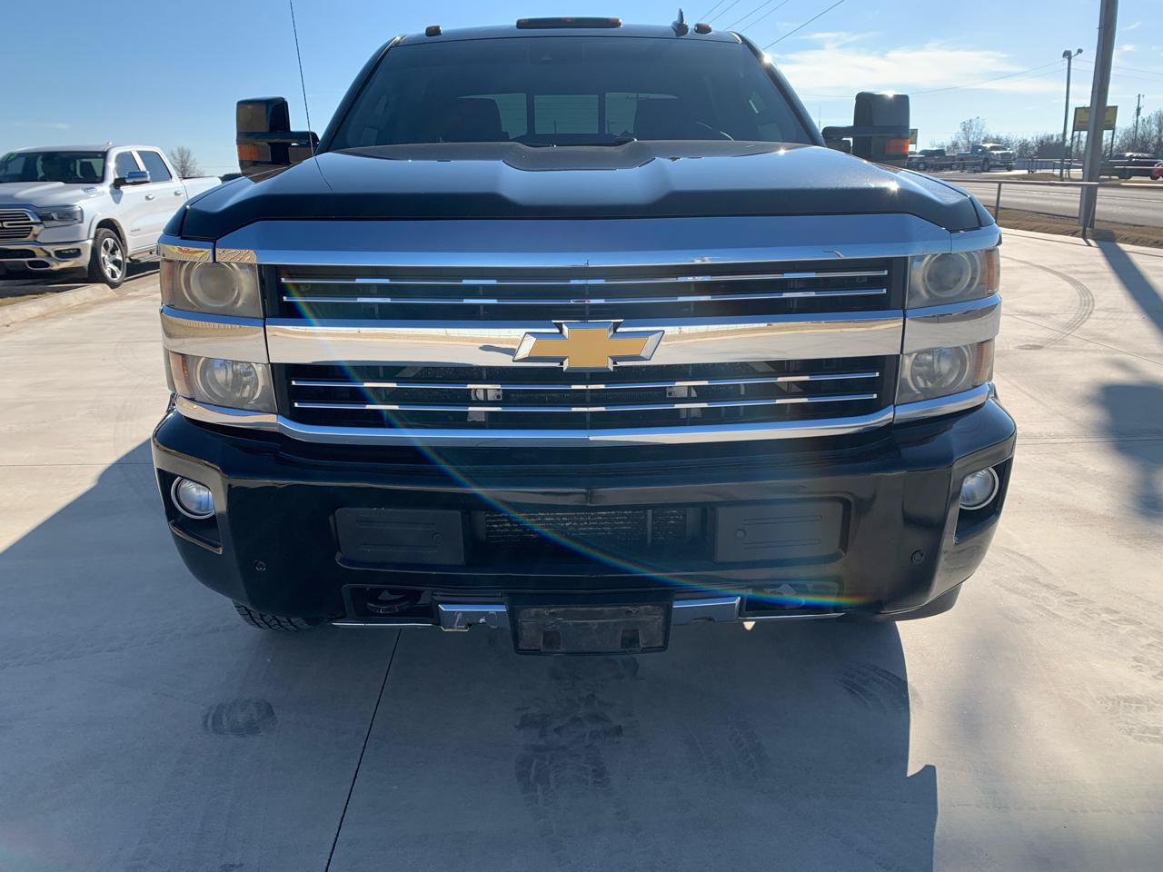Used 2015 Chevrolet Silverado 3500 High Country w/ Duramax Plus Package AWD/4WD image 7