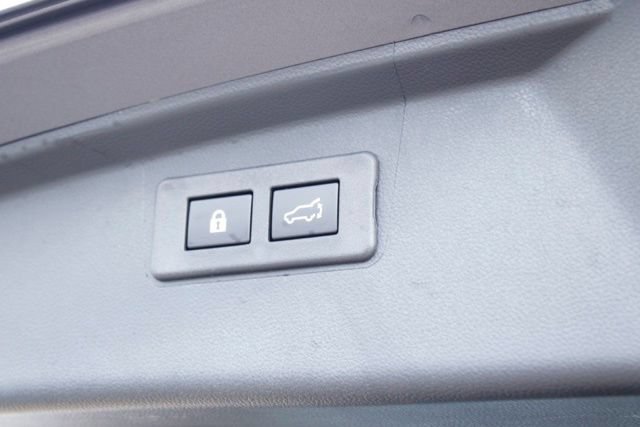 Certified 2025 Subaru Outback Limited AWD/4WD image 4