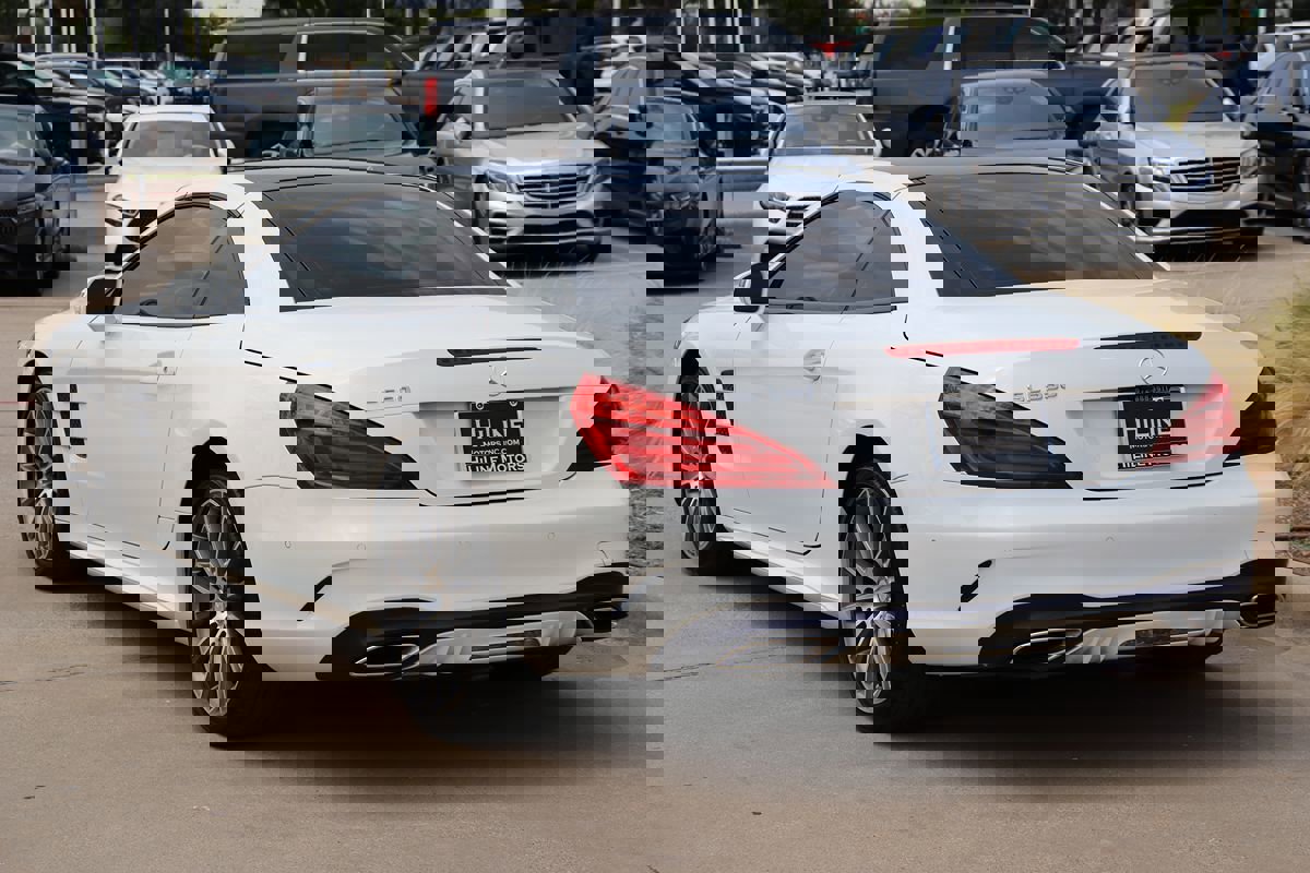 Used 2017 Mercedes-Benz SL 550 w/ Driver Assistance Package image 42