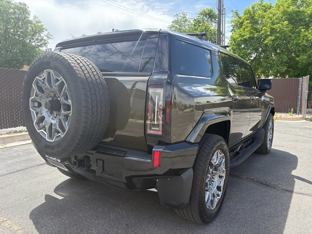 Used 2024 GMC Hummer EV 3X w/ LPO, Roof Cross Rail Package AWD/4WD image 5