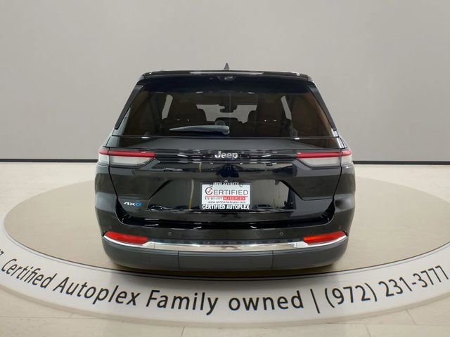Used 2023 Jeep Grand Cherokee 4WD 4xe w/ Luxury Tech Group II image 4
