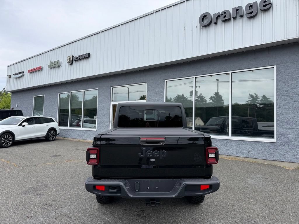 Used 2023 Jeep Gladiator Sport AWD/4WD image 7