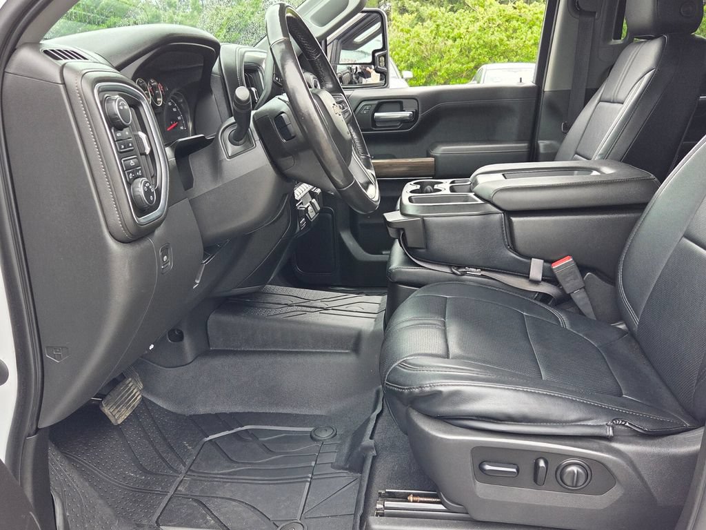 Certified 2020 Chevrolet Silverado 1500 LT w/ All-Star Edition AWD/4WD image 3
