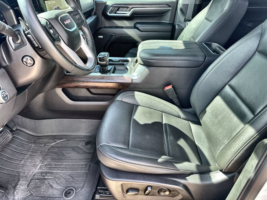 Used 2024 GMC Sierra 1500 SLT AWD/4WD image 24