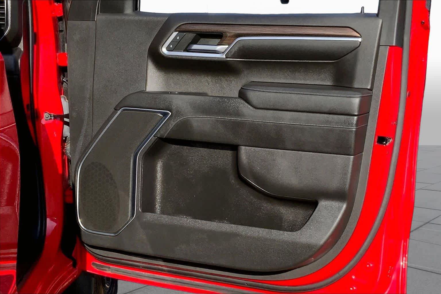 Used 2022 Chevrolet Silverado 1500 RST RWD image 17