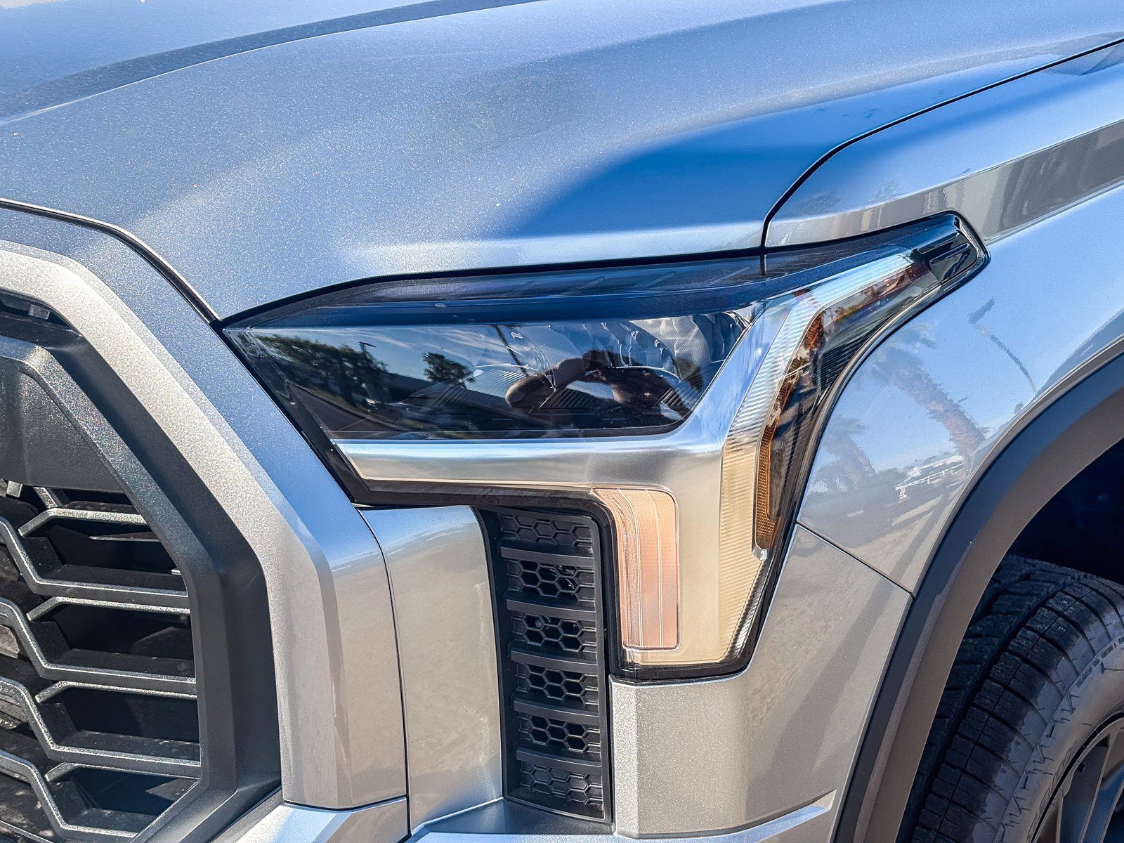 New 2026 Toyota Tundra Limited AWD/4WD image 9