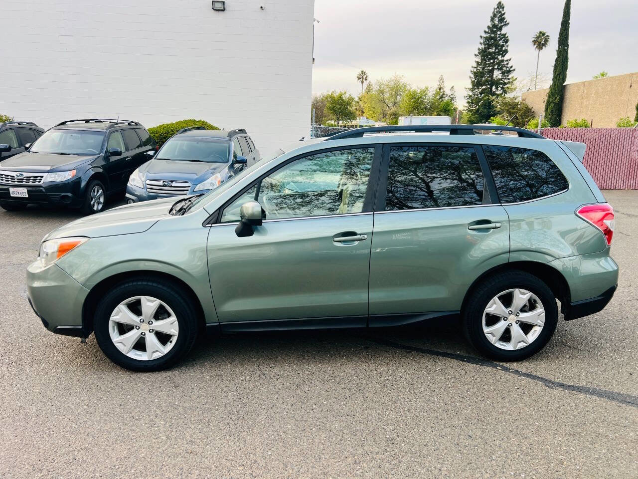 Used 2015 Subaru Forester 2.5i Limited image 5
