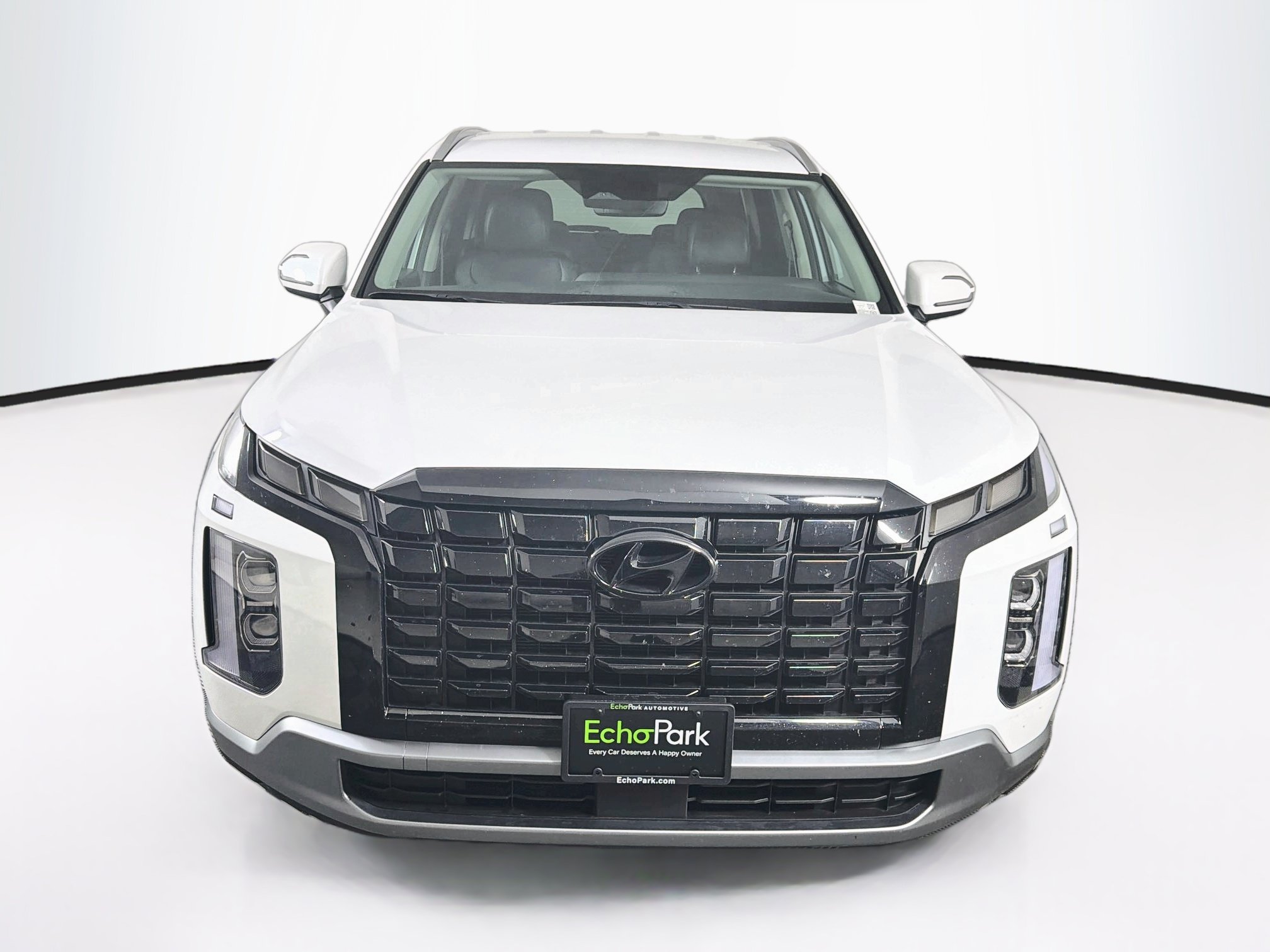 Used 2025 Hyundai Palisade SEL FWD image 2