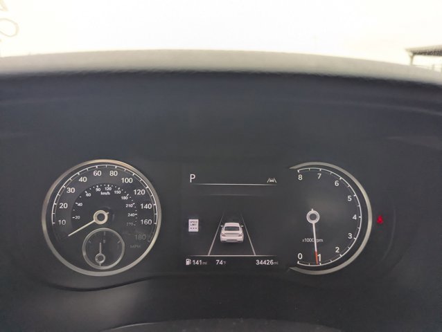 Used 2025 Genesis G70 2.5T image 6