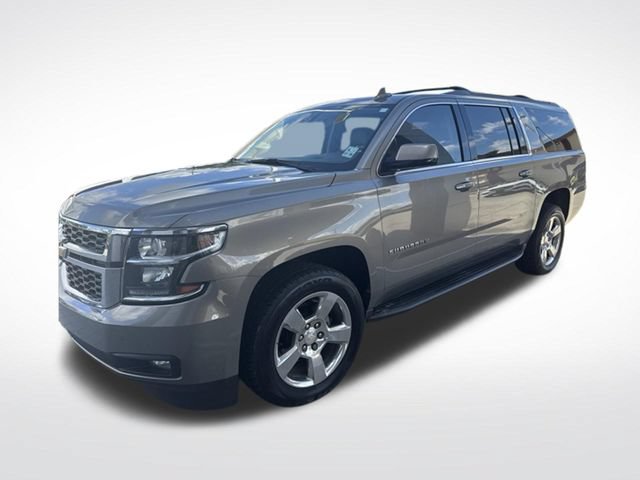 Used 2017 Chevrolet Suburban LT w/ Luxury Package RWD image 8