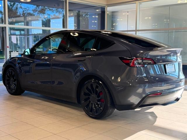 Used 2023 Tesla Model Y Performance AWD/4WD image 14