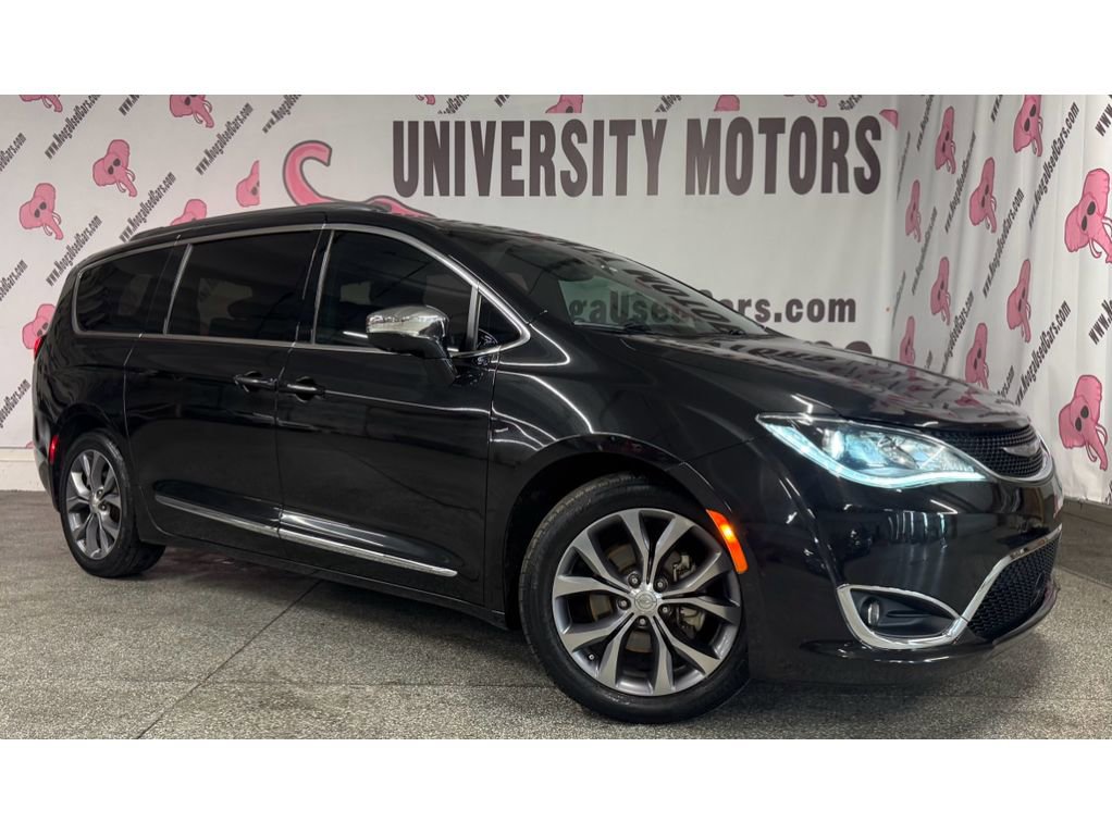 Used 2020 Chrysler Pacifica Limited image 2