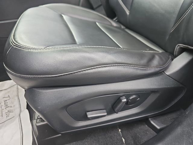 Used 2022 Ford Explorer XLT w/ Equipment Group 202A image 18