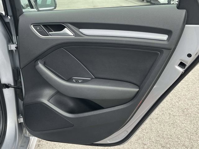 Used 2016 Audi A3 e-tron Premium Plus w/ Premium Plus Package image 23