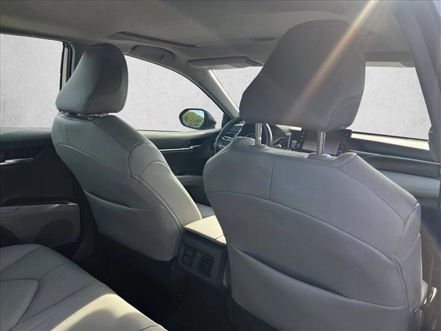 Used 2021 Toyota Camry XLE image 22