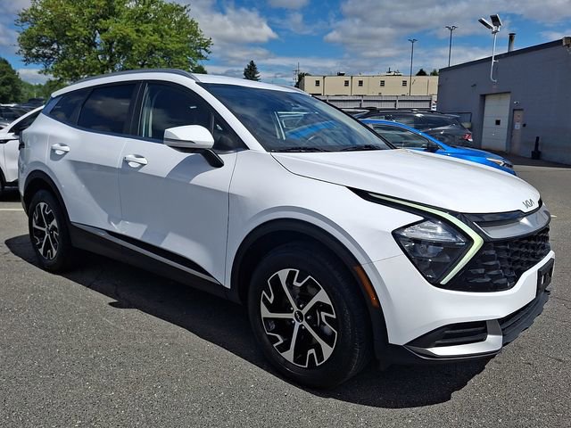 Used 2023 Kia Sportage EX AWD/4WD image 3