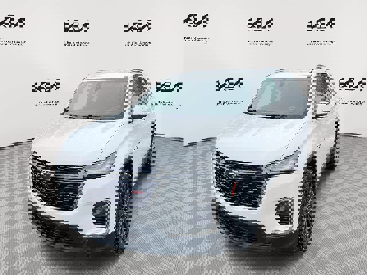 Used 2023 Chevrolet Traverse RS