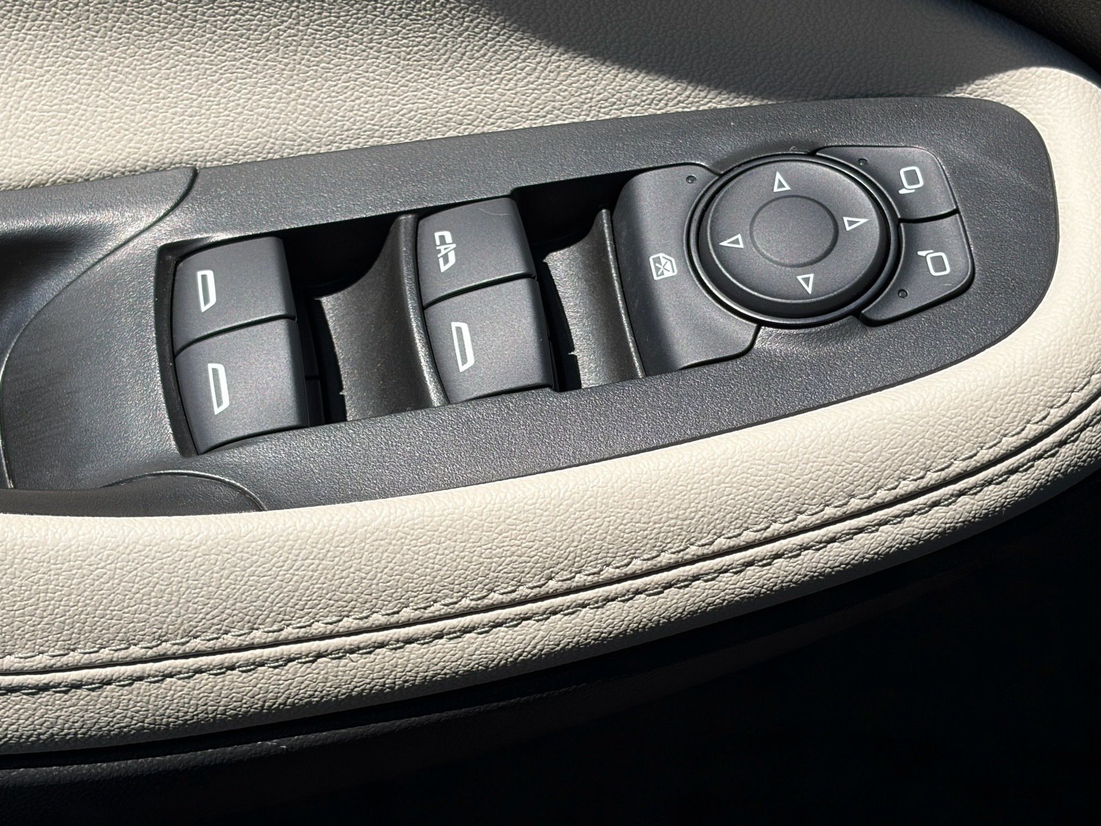 Used 2024 Buick Encore GX Preferred FWD image 15