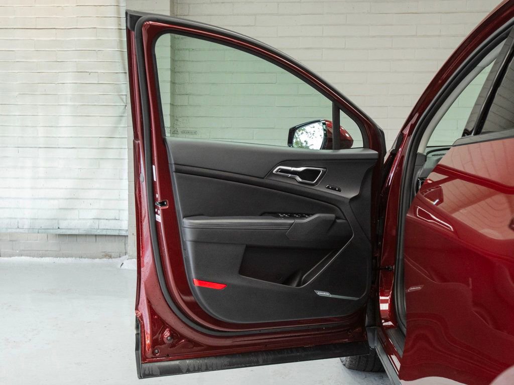 Used 2024 Kia Sportage SX image 28