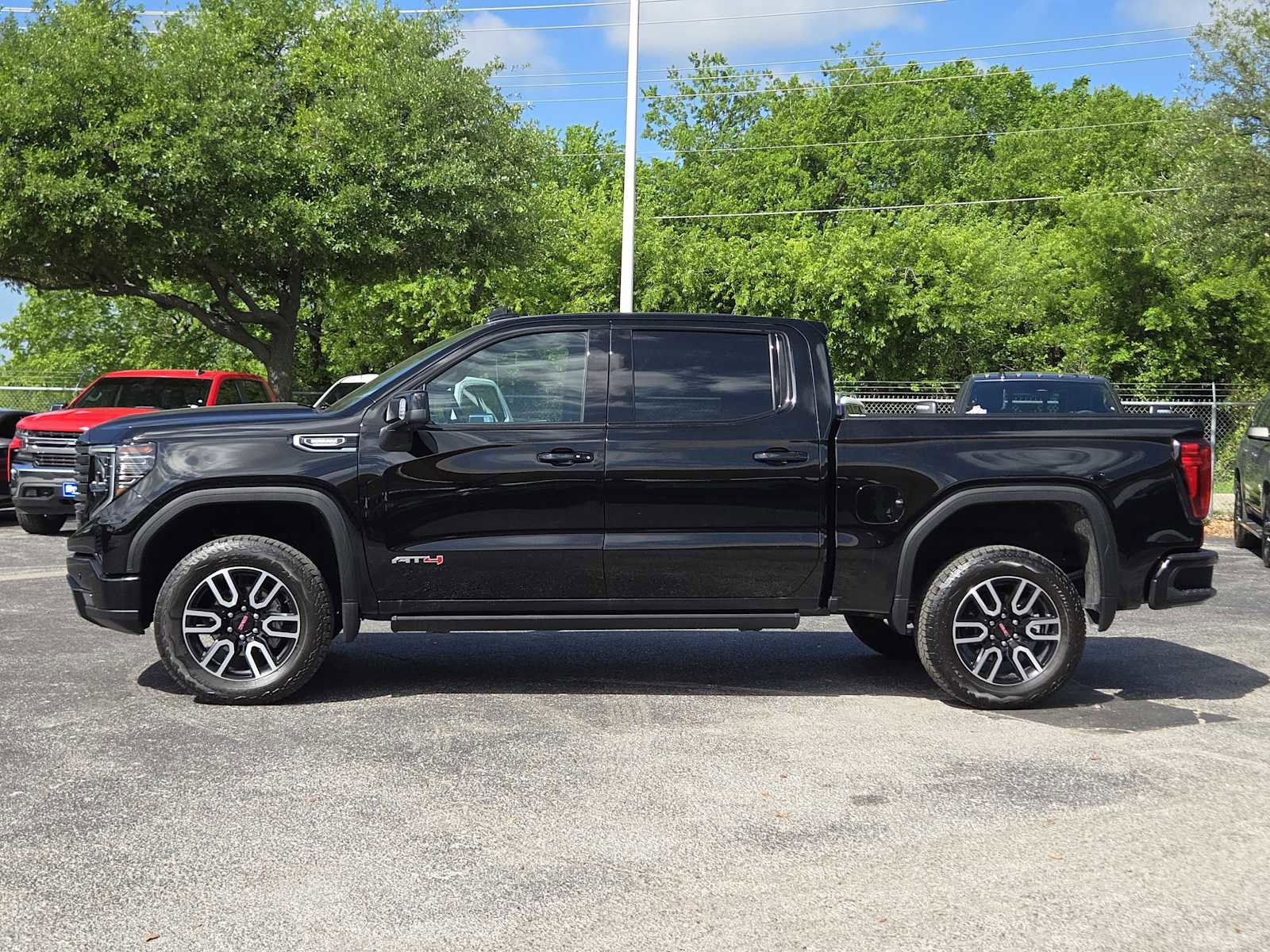 Certified 2026 GMC Sierra 1500 AT4 w/ AT4 Premium Package image 5